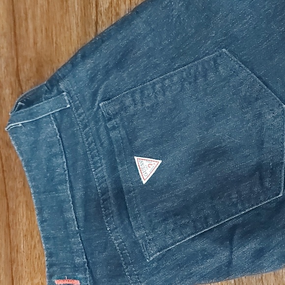 Guess Jeans Size 28 - Picture 2 of 5